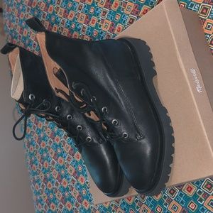 New in Box Madewell Lugsole boot